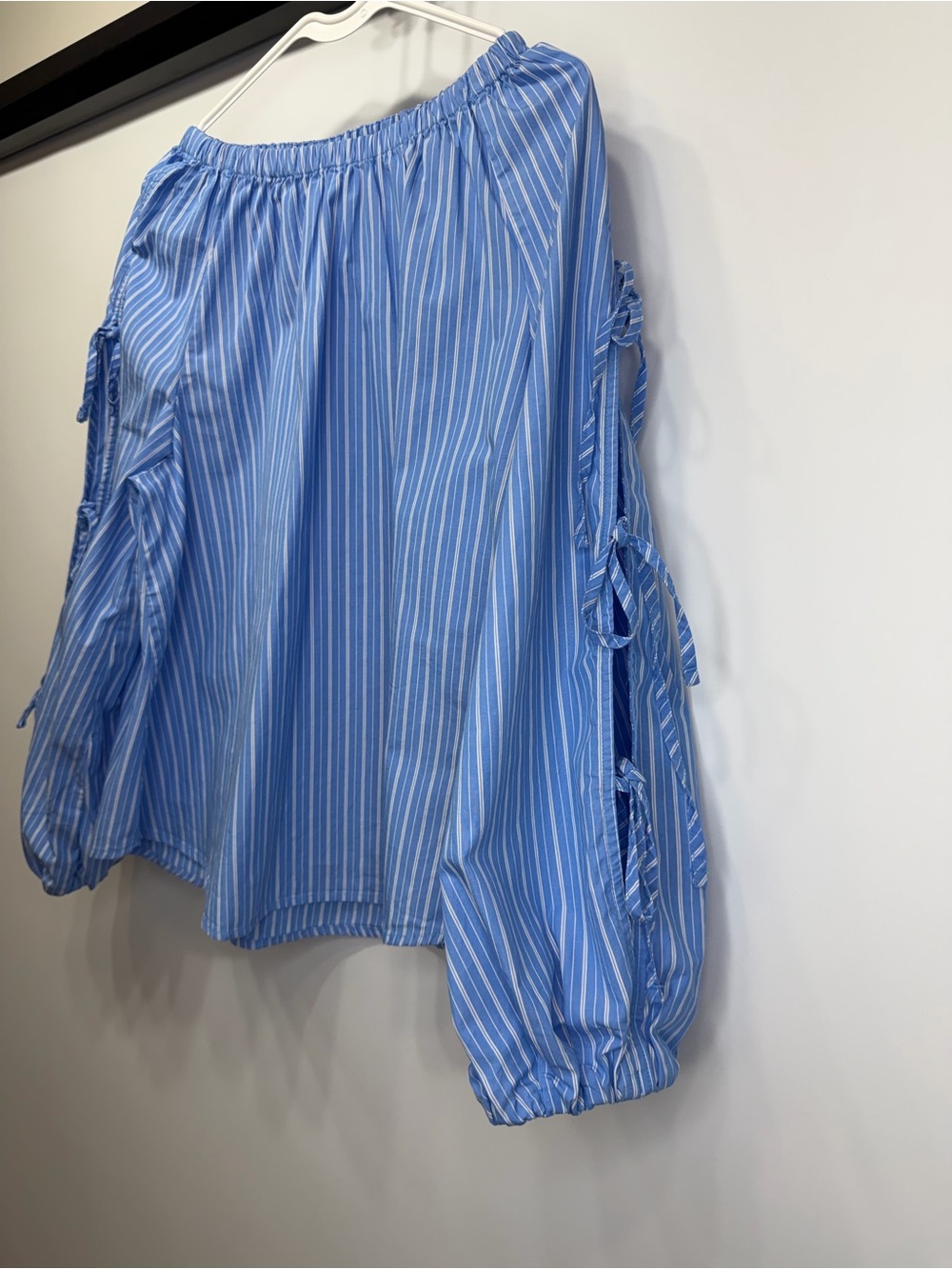 Blue & White striped peasant blouse | size medium - Picture 3 of 10